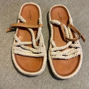 Rope like sandals